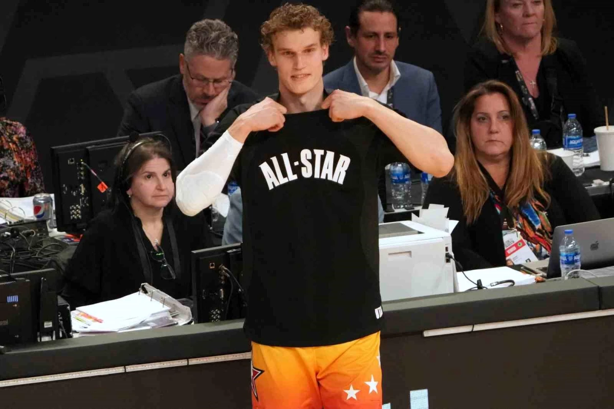 Lauri Markkanen, NBA\'de 2022-2023 sezonunun en çok gelişme gösteren oyuncusu seçildi