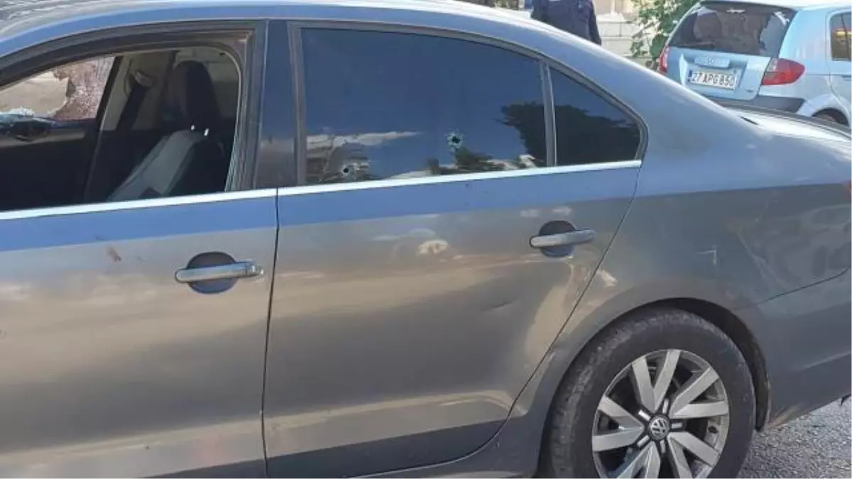 Nizip\'te hareket halindeki araca silahlı saldırı: 1 ölü
