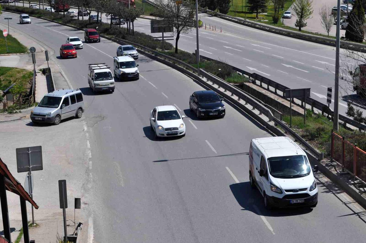 Bayram tatili dönüşü için araç kullanacaklara uyarılar
