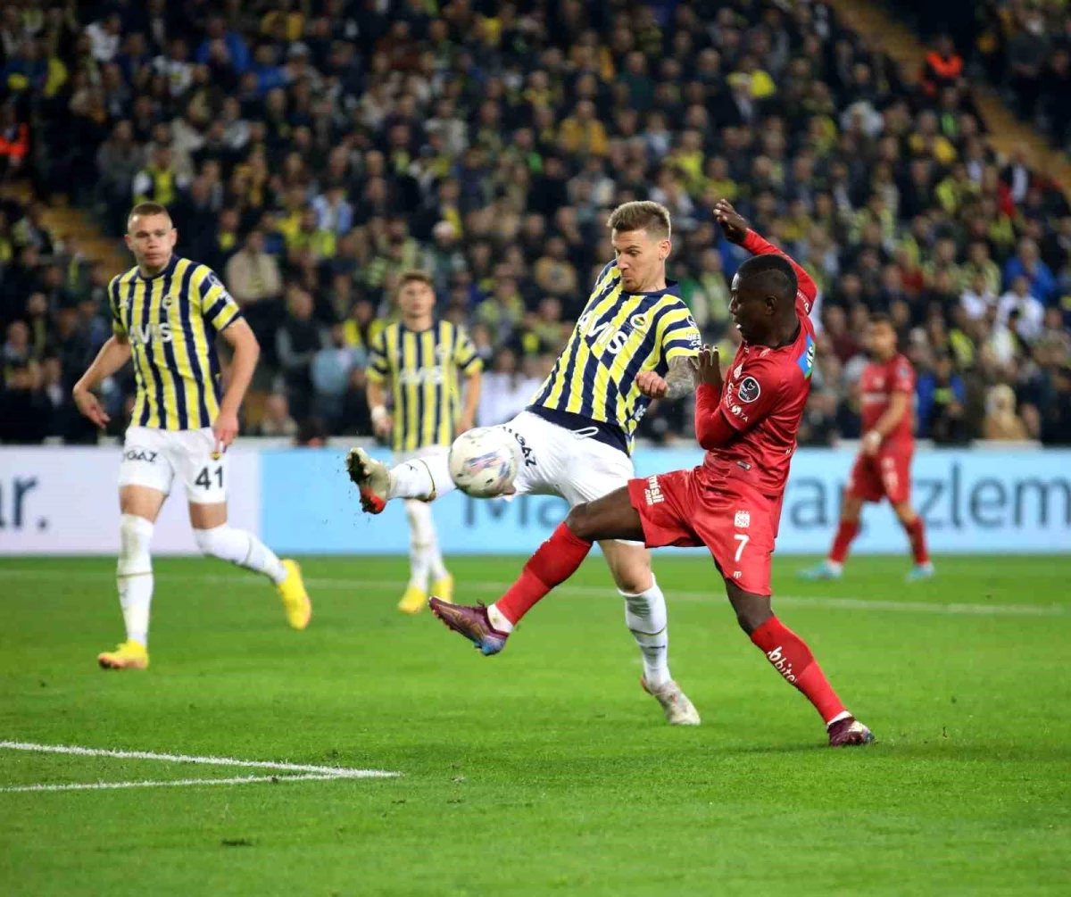 Sivasspor-Fenerbahçe maçlarının biletleri satışta