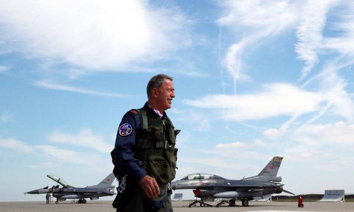 Bakan Akar\'dan \'Dünya Pilotlar Günü\' mesajı