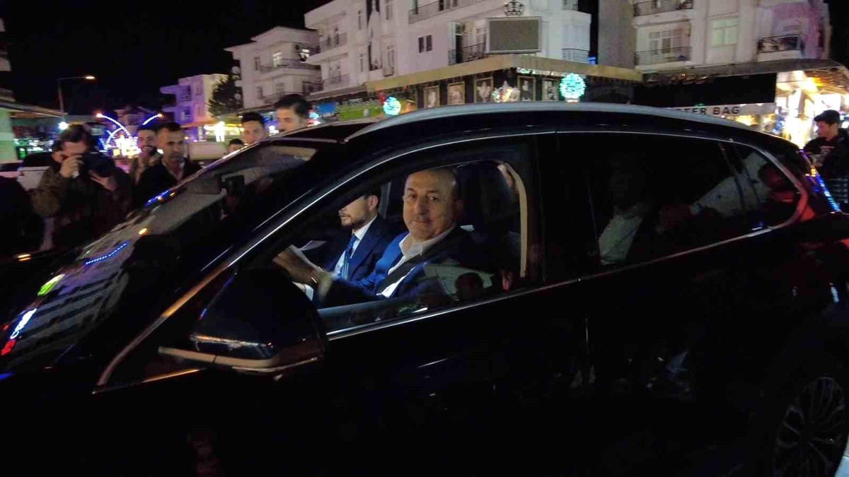 Dışişleri Bakanı Mevlüt Çavuşoğlu TOGG ile Belek ziyareti gerçekleştirdi