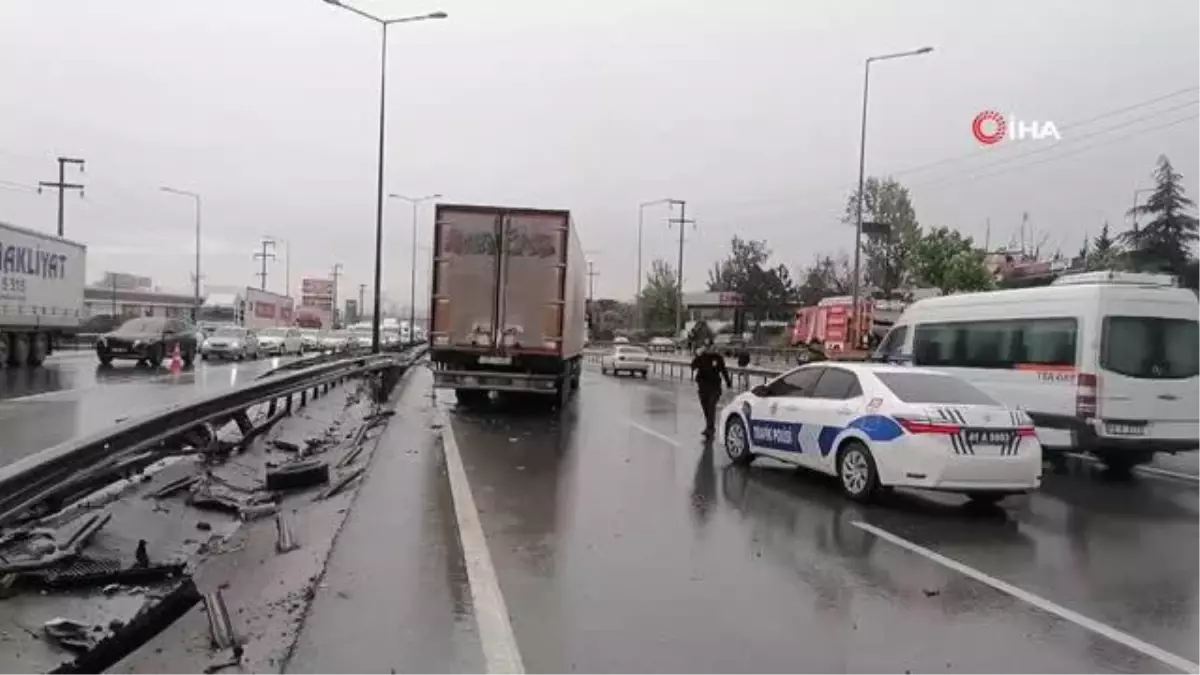D-100'de Zincirleme Kaza: 5 Otomobil, 2 Servis Aracı ve 1 Tır Karıştı, 8 Yaralı