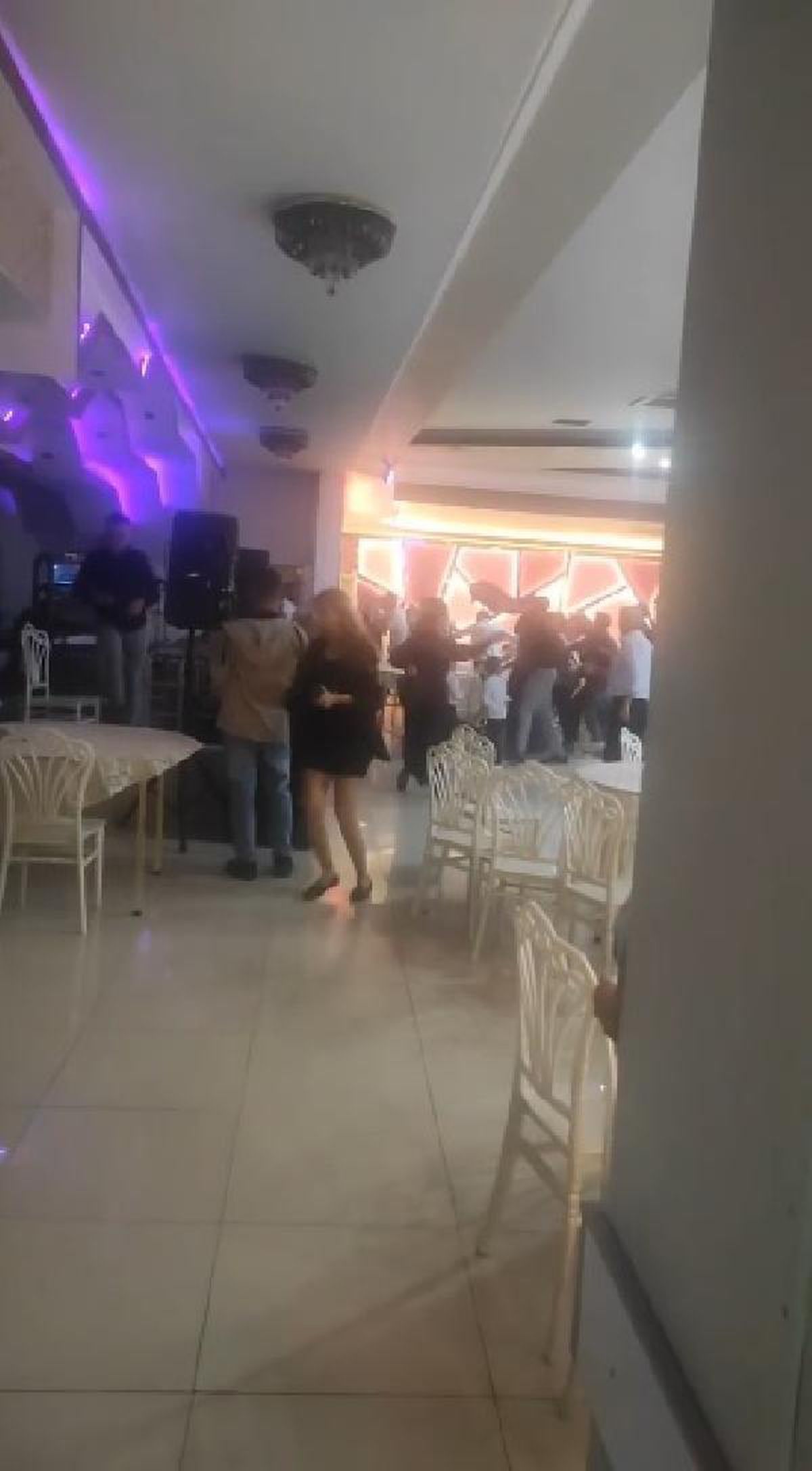 Adana'da düğünde çıkan tartışma bıçaklı kavgaya dönüştü, 10 kişi yaralandı