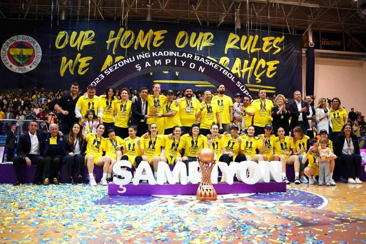 Fenerbahçe Kadın Basketbol Takımı ÇBK Mersin Yenişehir Belediyesini Yenerek Şampiyon Oldu