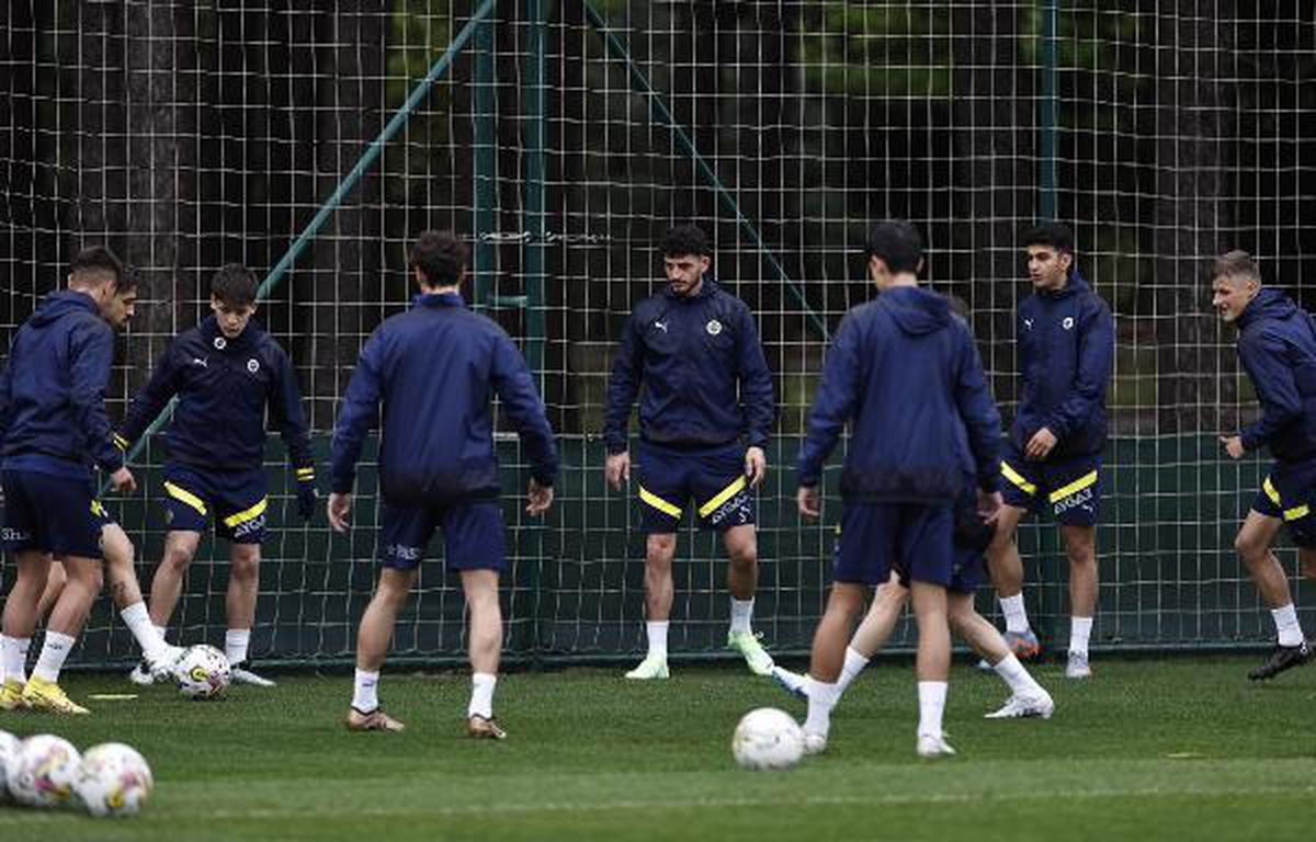 Fenerbahçe, Sivasspor maçı hazırlıklarını sürdürdü