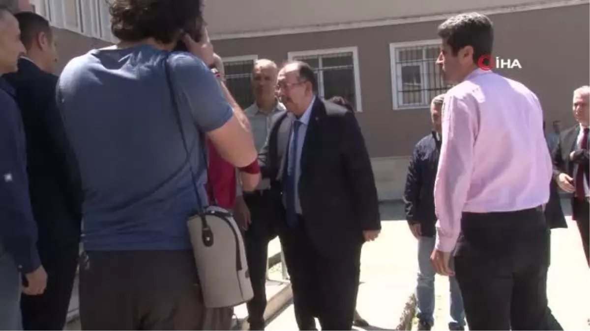 YSK Başkanı Hatay'da seçim konteynerlerini inceledi