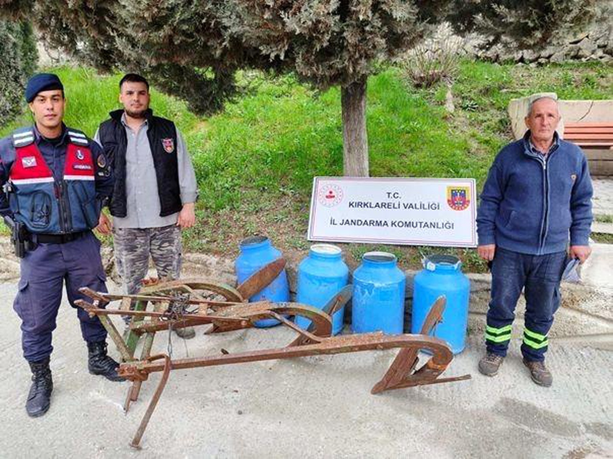 Kırklareli\'nde Tarladan Tarım Aleti Çalınması Olayında 2 Şüpheli Yakalandı