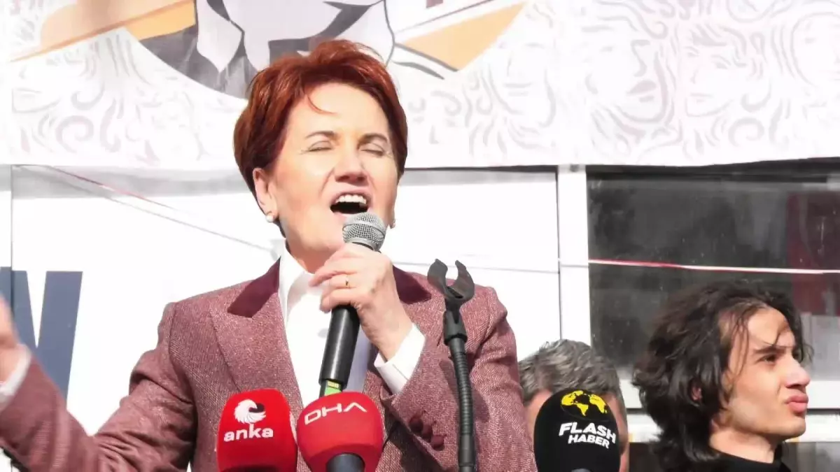 Meral Akşener: "Bu Ucube Sistemin Başındaki Recep Bey de 14 Mayıs Akşamı Emekli Olacak"