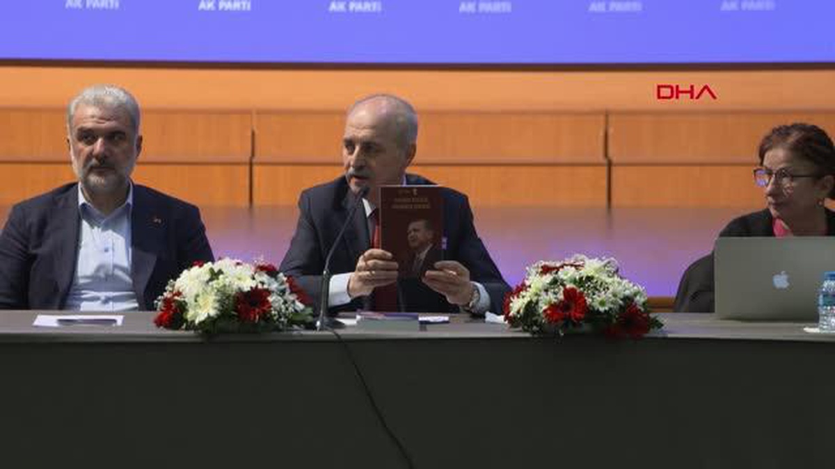 AK Parti Genel Başkanvekili Numan Kurtulmuş İstanbul\'da basın buluşmasında konuştu