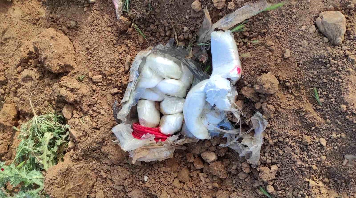 Şanlıurfa\'da 40 kilogram plastik patlayıcı ele geçirildi
