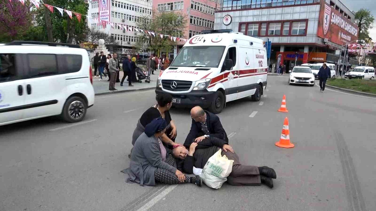 Samsunda Otomobilin Çarptığı Yaşlı Adam Yaralandı