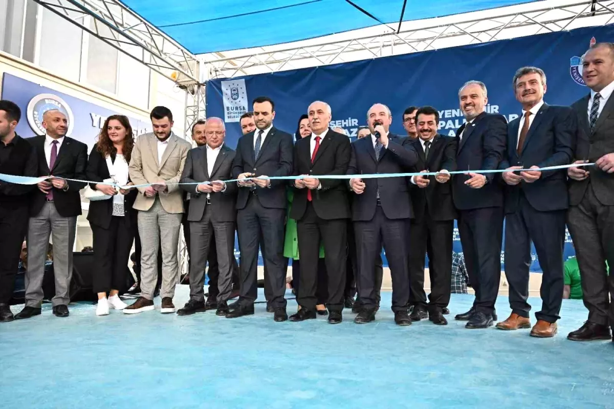 Bursa Büyükşehir Belediyesi Yenişehir\'de Kapalı Pazar Alanı ve Hizmet Binası Açtı