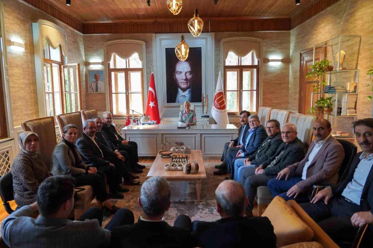 Bilecik Belediye Başkan V. Melek Mızrak Subaşı AK Parti İl Yönetimini Ağırladı