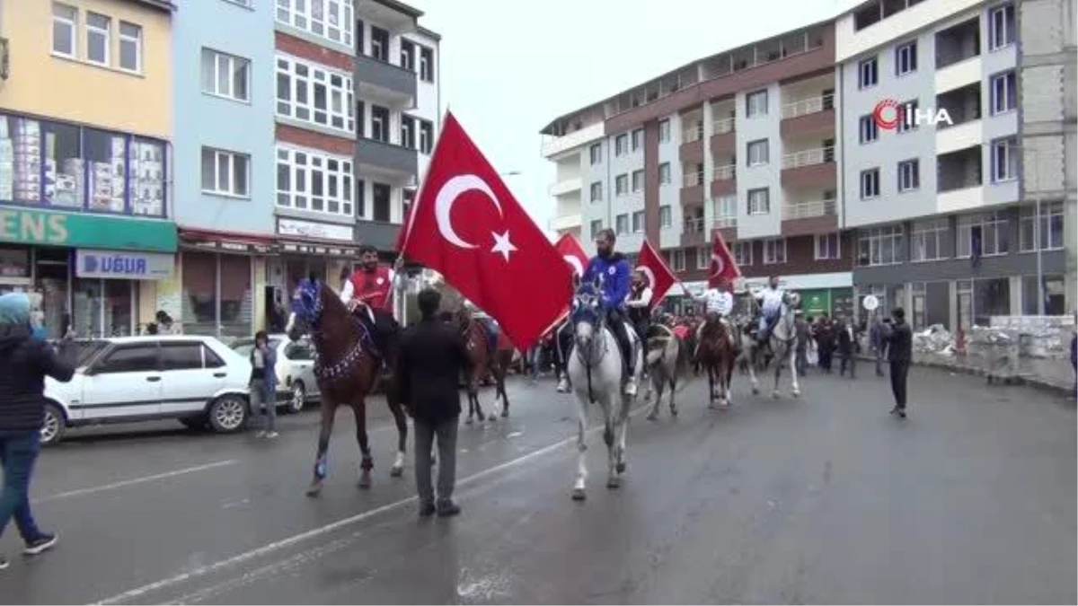 AK Parti Genel Başkan Yardımcısı Özhaseki\'yi atlı ciritçiler karşıladı