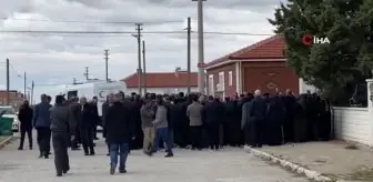 Bakan Koca, halasının oğlunun cenazesine katıldı