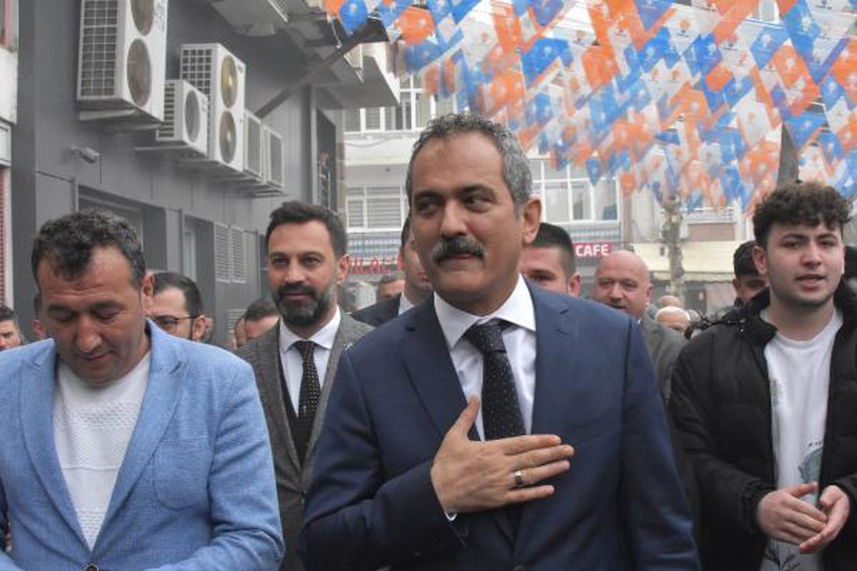 Milli Eğitim Bakanı Mahmut Özer Altınordu İlçe Başkanlığını Ziyaret Etti