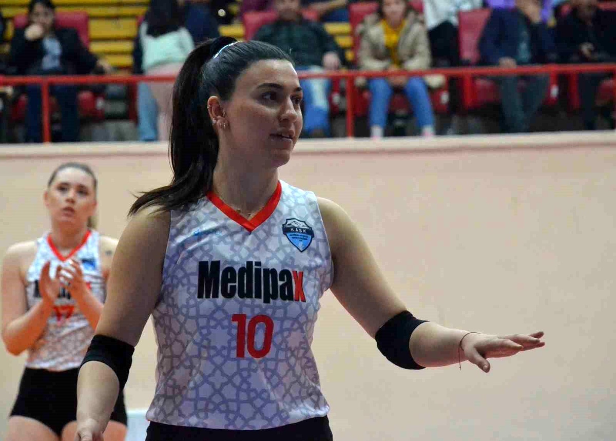 Bilecik Belediyesi Spor ve Gençlik Kulübü, Beril Tozluyu kadrosuna kattı