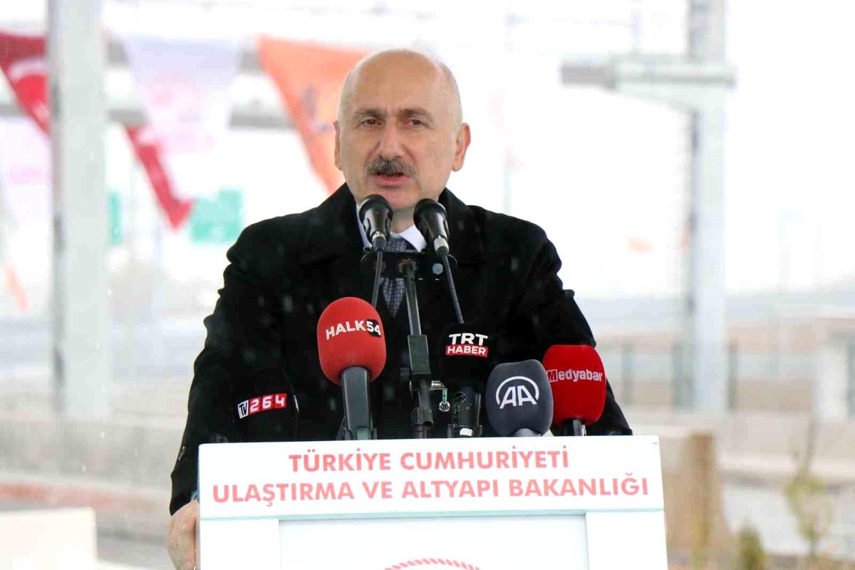 Bu yol TEM Otoyolu üzerinden Sakarya\'ya alternatif ulaşım imkanı sunacak
