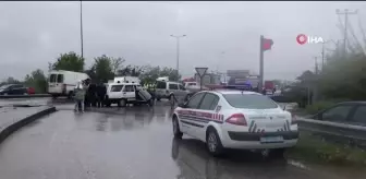 D-100'de tır ile otomobil çarpıştı: 1 yaralı