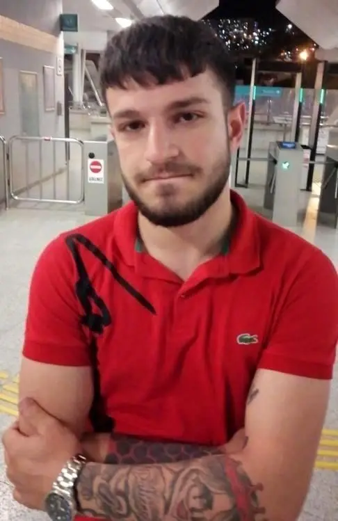 İzmir'deki korkunç cinayet anı kamerada