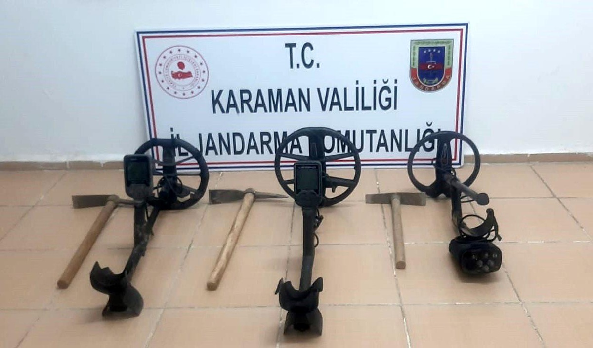 Karamanda Kaçak Kazı Yapan 3 Kişi Yakalandı