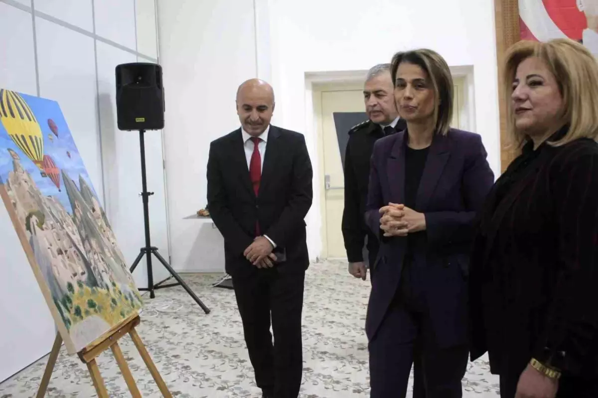 Nevşehir\'de Almanca Öğretmeni Tarafından Yapılan Resimler Sergilendi