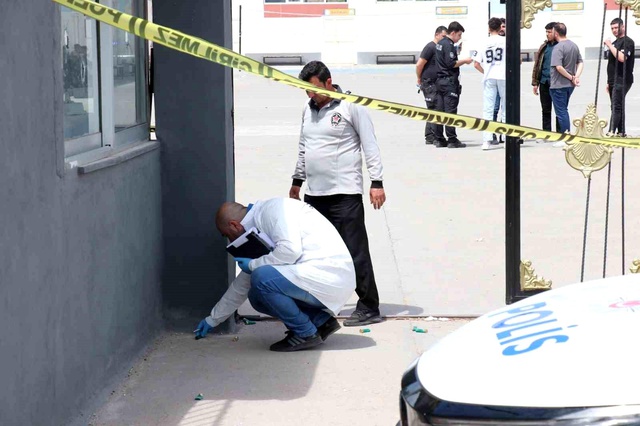 Okul idaresiyle tartışan öğrenci silahla okulu bastı: 3 yaralı