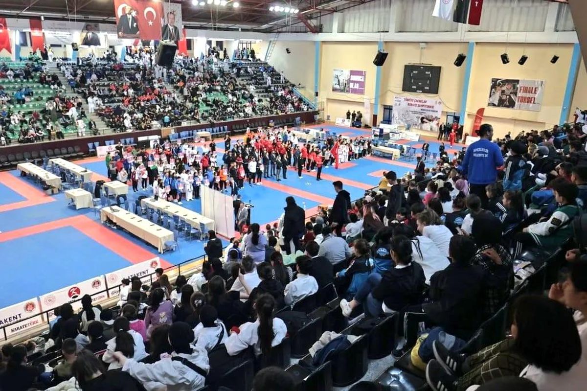 Türkiye Karate Şampiyonası Denizli\'de başladı
