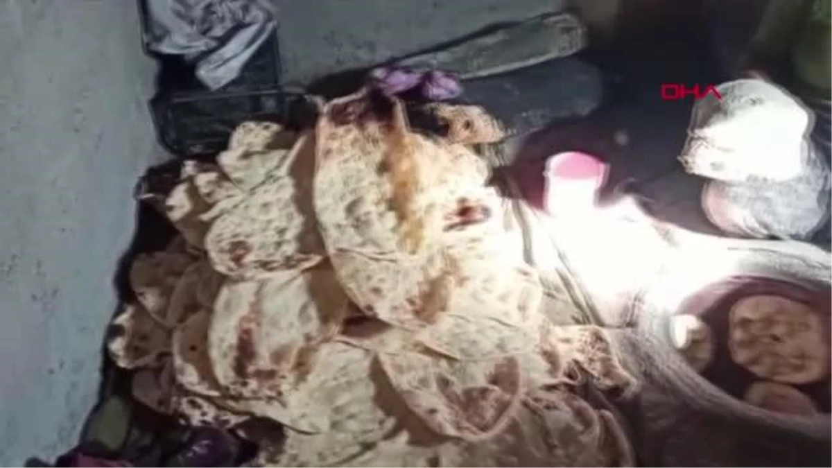 Erzurum Valisi Okay Memiş, depremzedelere ekmek gönderen Karayazılı kadınlara teşekkür etti