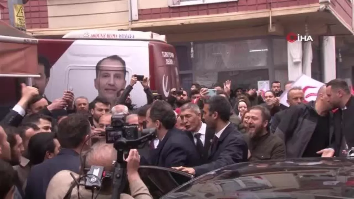 Yeniden Refah Partisi Genel Başkanı Fatih Erbakan "Yedili masanın karanlıklarına ülkemizi, milletimizi, devletimizi teslim etmemek adına Cumhur...