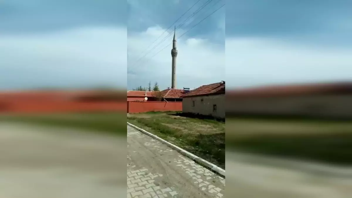 Yozgat\'ta AKP mitingi için cami hoparlöründen anons tepki çekti