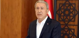 Sudan'dan tahliye edilen Türk vatandaşlarının uçağına ateş açıldı