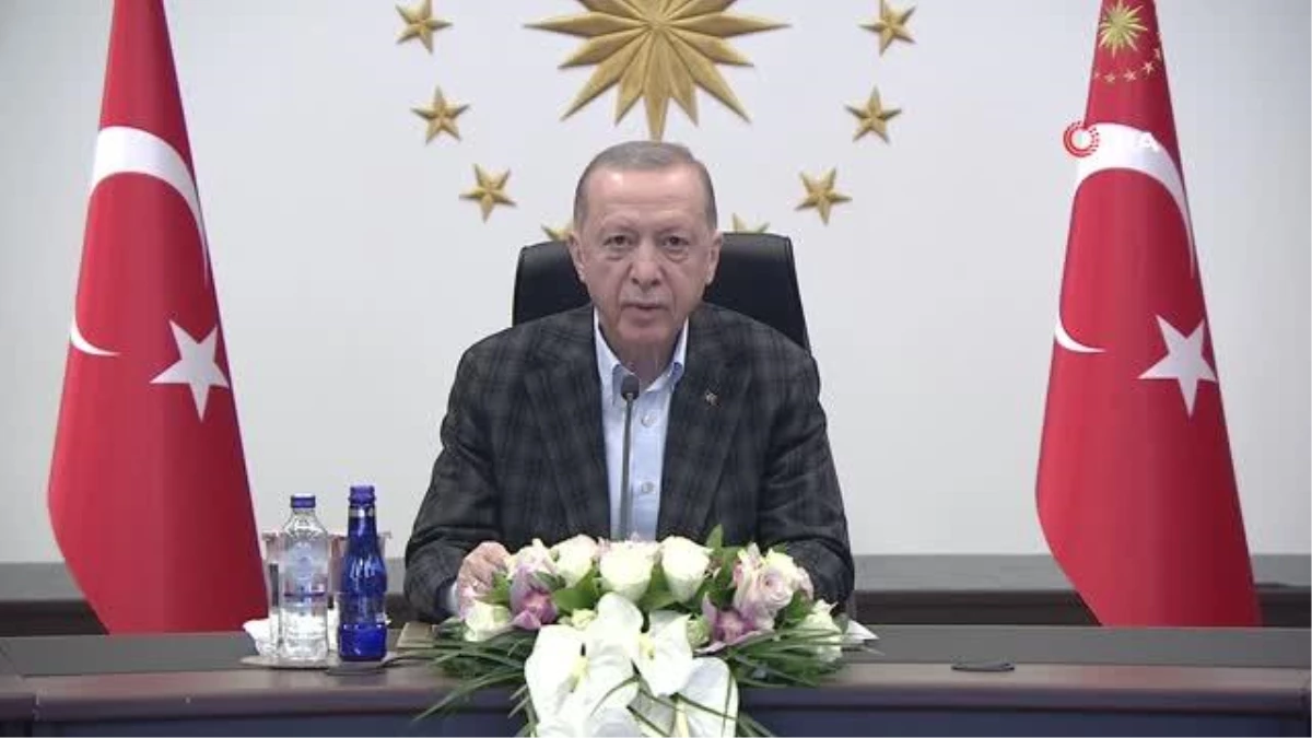 Cumhurbaşkanı Erdoğan: "Her eser milletin refahı için konmuş bir tuğla"