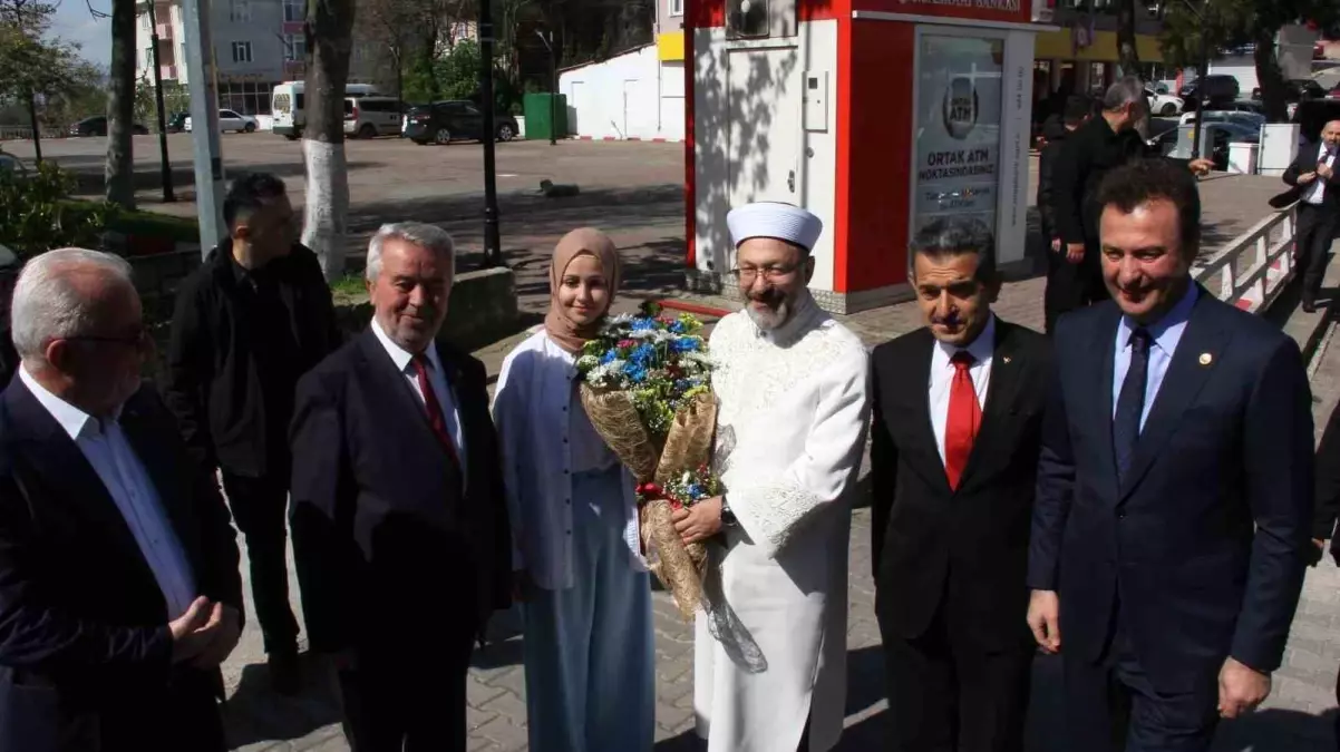 Diyanet İşleri Başkanı Erbaş: "Gençlerimiz kalplerini Kur\'an-ı Kerim\'in nuruyla nurlandıracak"