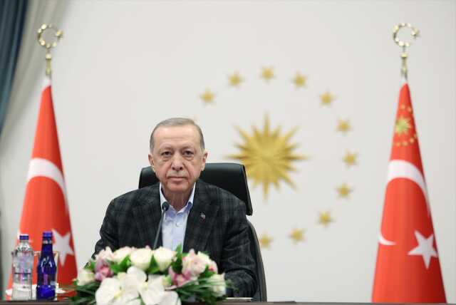 'Doğal gazımıza kavuştuk' diyen Cumhurbaşkanı Erdoğan bir müjde de petrol için verdi 'Doğal gazımıza kavuştuk' diyen Cumhurbaşkanı Erdoğan bir müjde de petrol için verdi