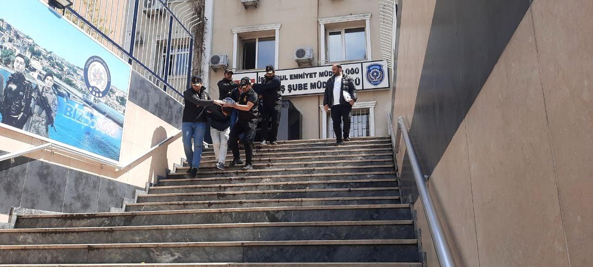 Şişli\'de Telefon Dolandırıcıları Emekli Vatandaşı 118 Bin Lira Dolandırdı
