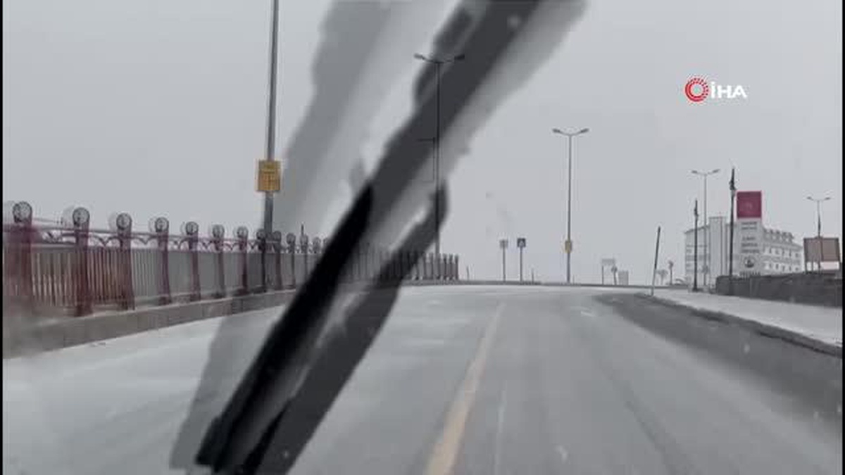 Erciyes Kayak Merkezi\'nde Nisan ayında kar sürprizi