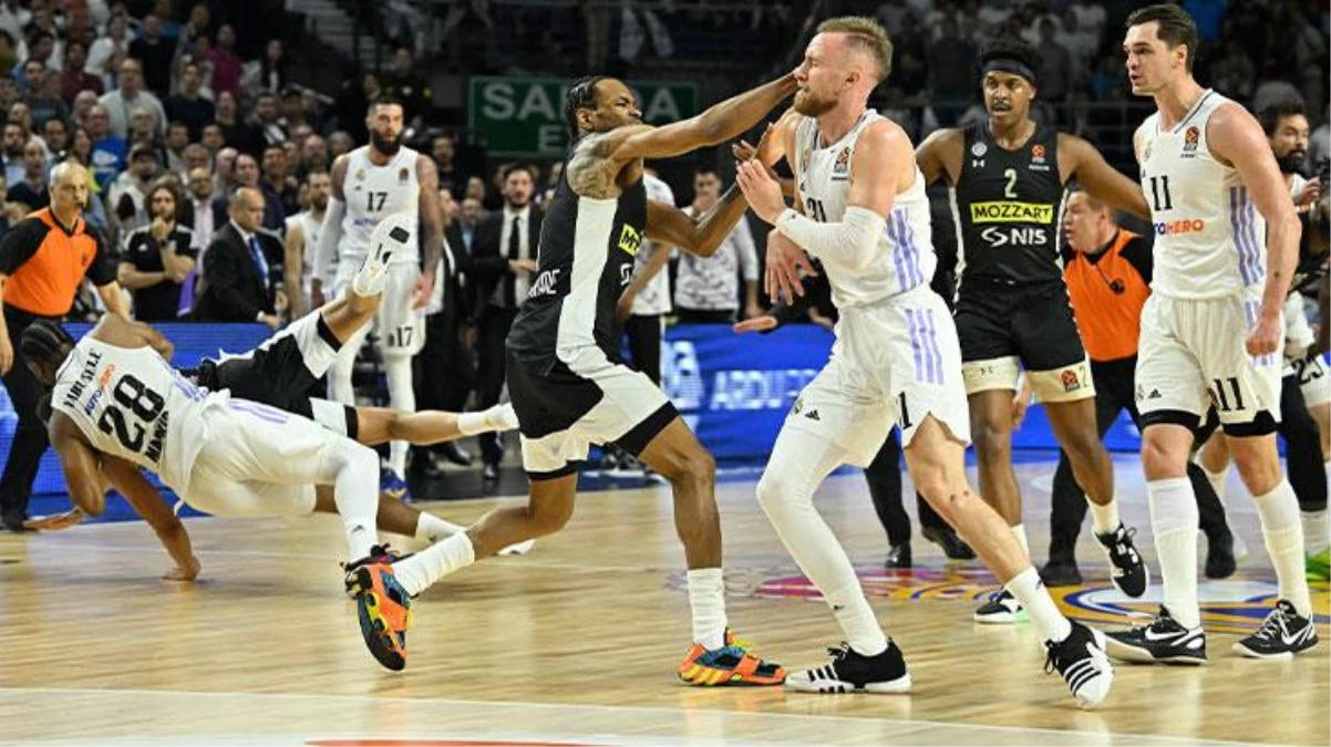 EuroLeague, Real Madrid-Partizan maçında yaşanan şiddet olaylarının ardından skoru tescil etti