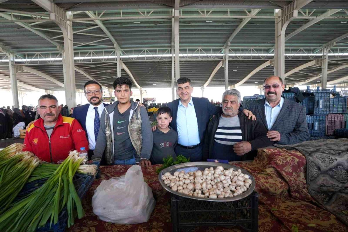 Şehitkamil Belediye Başkanı Esnafları Ziyaret Etti