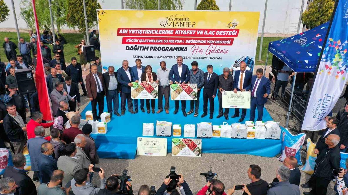 Gaziantep\'te Arı Yetiştiricilerine ve Hayvan Yetiştiricilerine Destek