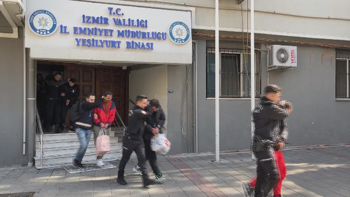 İzmir\'de \'Kuzenler\' operasyonu: 38 şüpheli tutuklandı