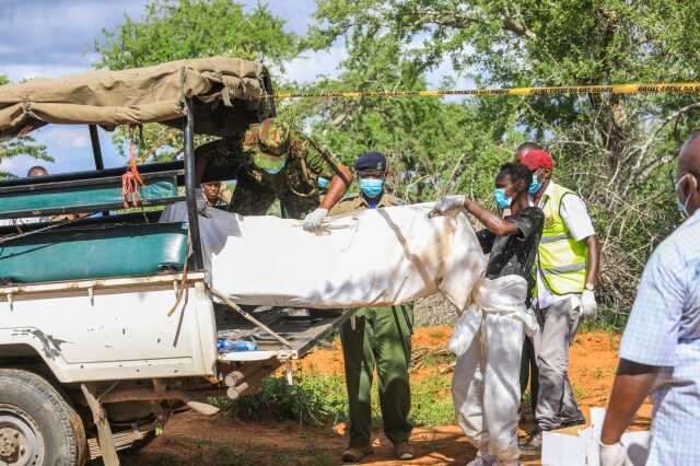 Kenya'da 'Hz. İsa'ya kavuşmak için' aç kalıp ölenlerin sayısı 109'a yükseldi Kenya'da 'Hz. İsa'ya kavuşmak için' aç kalıp ölenlerin sayısı 109'a yükseldi