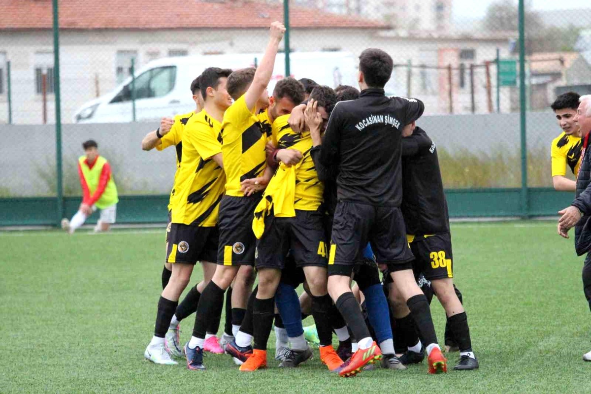 Kocasinan Şimşekspor U18 Takımı Kayseri Şampiyonu Oldu