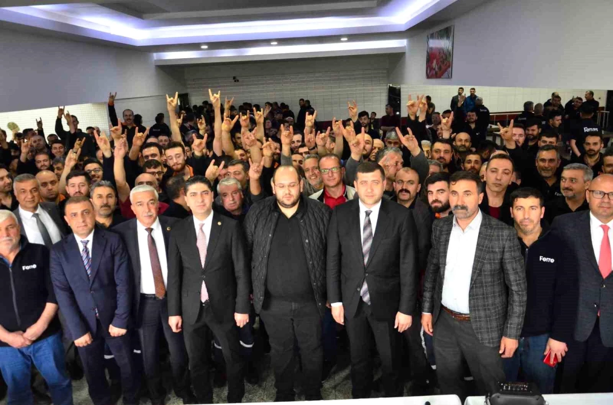 MHP\'li Özdemir: "Özerklik isteyen CHP kadroları, şehidin bacısına küfreden İP milletvekilleri hangi hainlerle kol kola girerse girsin amaçlarına...