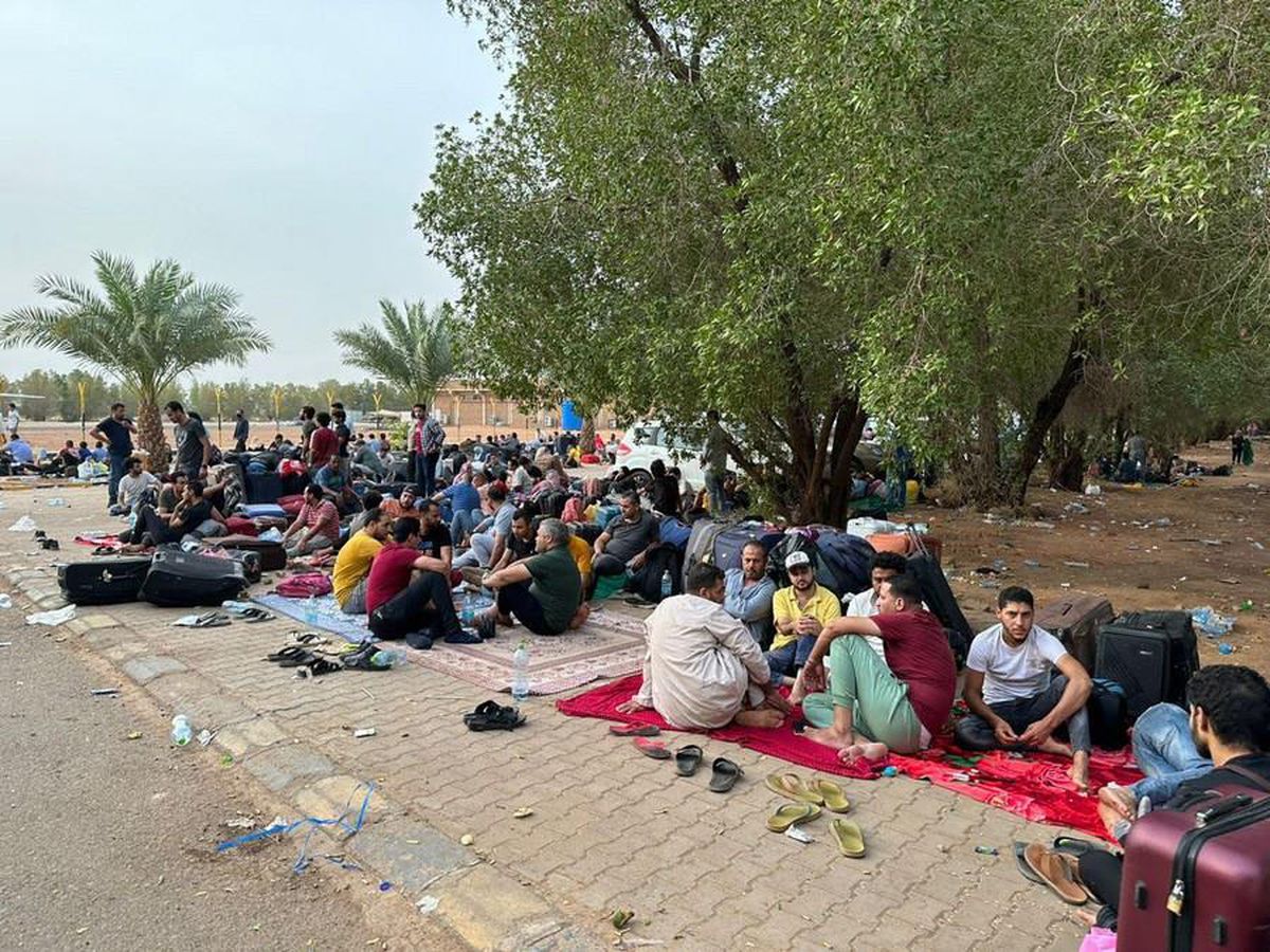 Sudan\'da Çatışmalar Devam Ediyor, Halk Komşu Ülkelere Sığınıyor