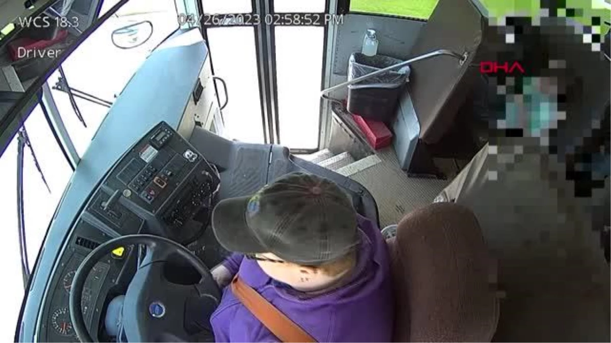 13 yaşındaki öğrenci, bayılan otobüs şoförünü durdurarak 66 arkadaşını kurtardı