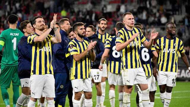 Dananın kuyruğu kopacak! İşte Sivasspor-Fenerbahçe maçının muhtemel 11'i Dananın kuyruğu kopacak! İşte Sivasspor-Fenerbahçe maçının muhtemel 11'i