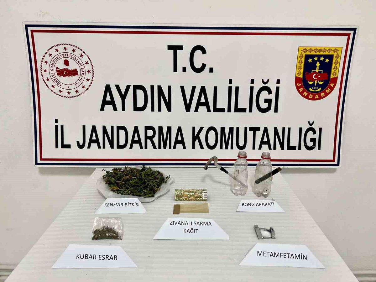 Kuşadası\'nda Uyuşturucu Operasyonu: Şahsın Üzerinden Uyuşturucu Madde Ele Geçirildi
