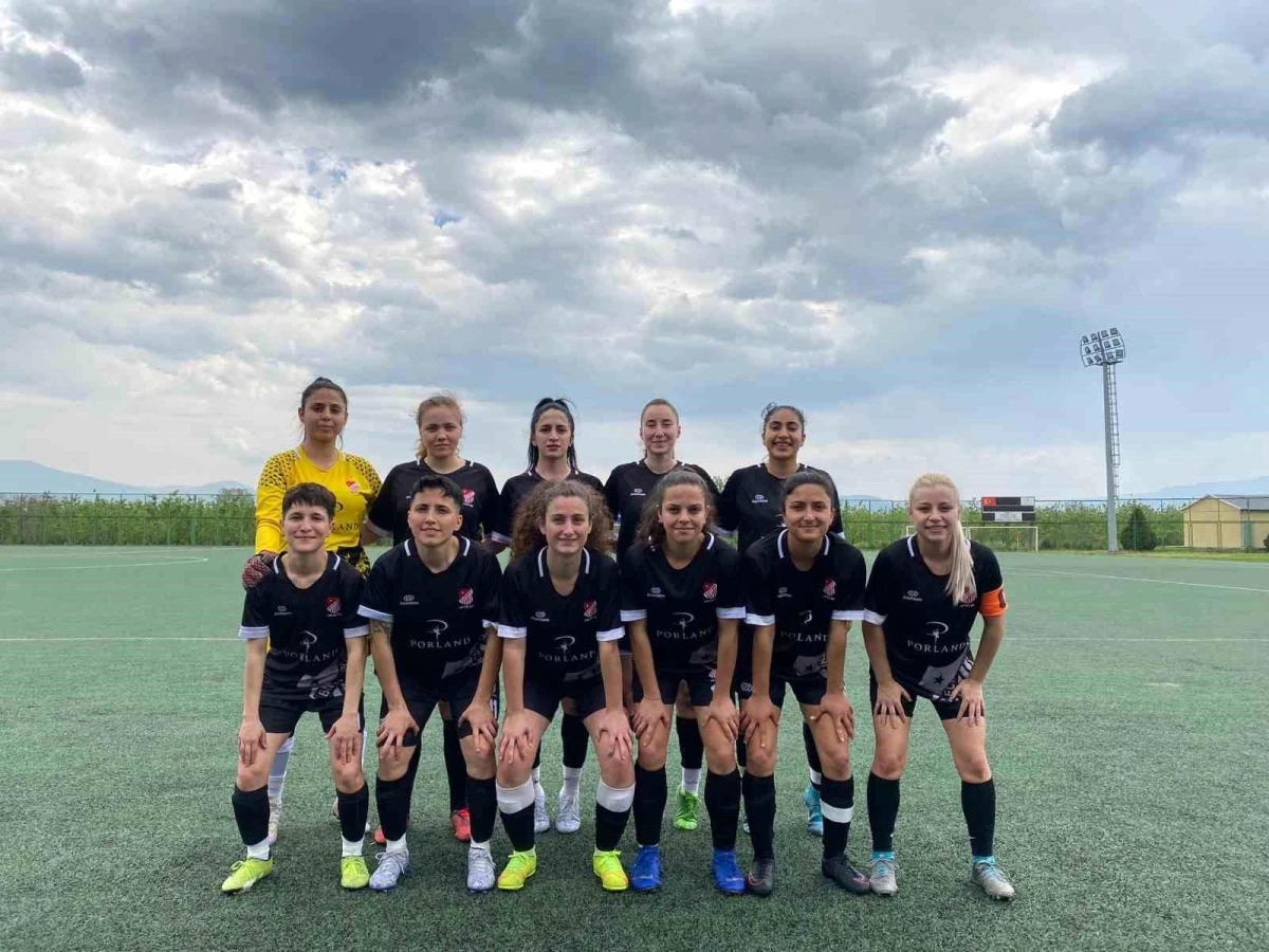 Bilecikspor Bayan Futbol Takımı Deplasmanda 12-0 Kazandı